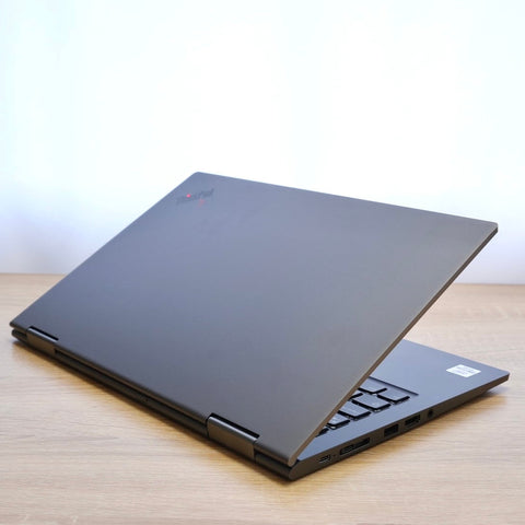 Lenovo Thinkpad X1 Yoga di quinta generazione