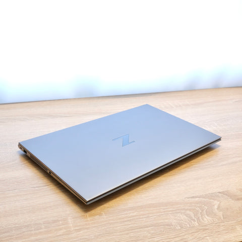 HP ZBook Studio G7 i7-10850H 32GB DDR4 1TB Nvme Quadro T2000