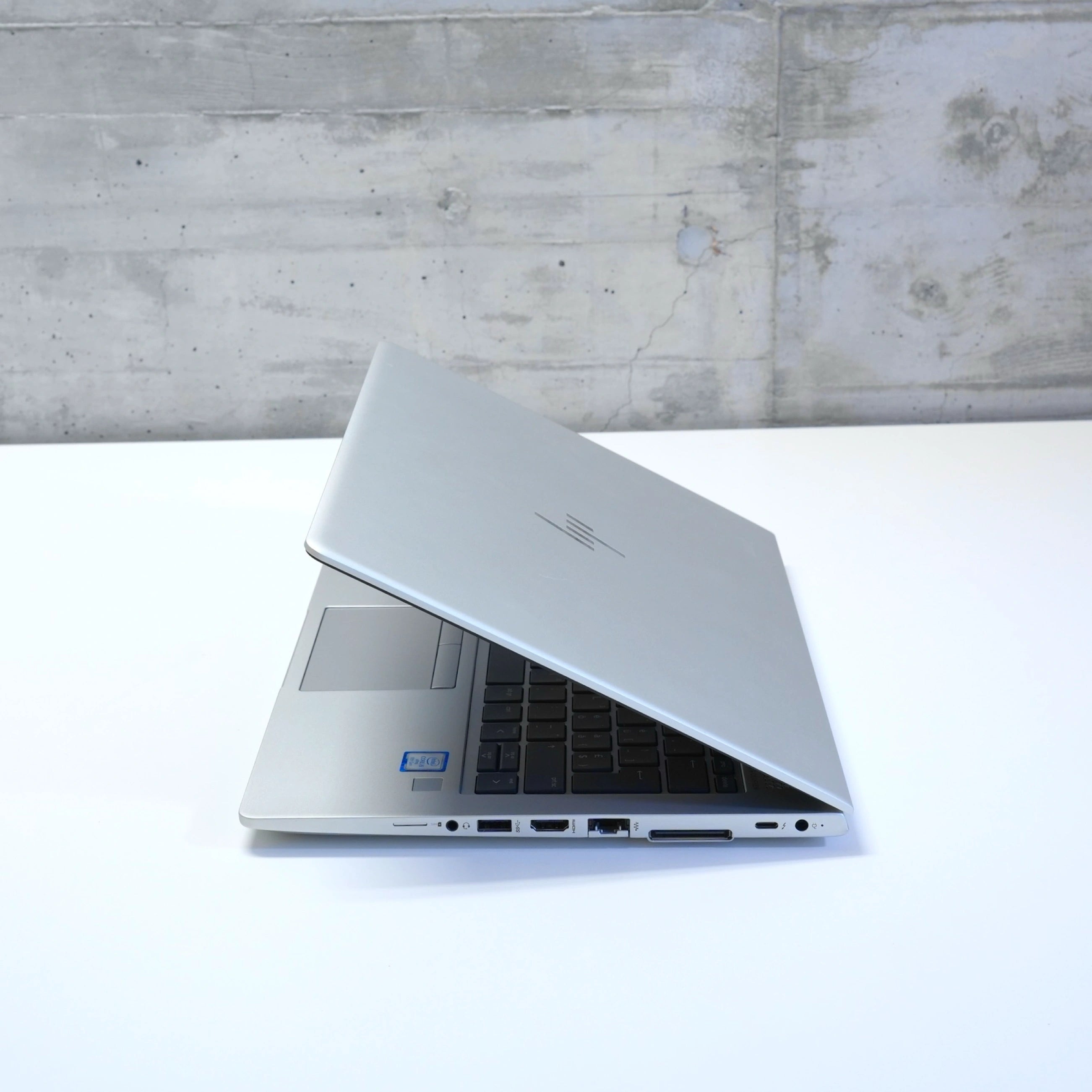 Jimis Hardware HP Elitebook 830 G6 Touch i5-8365U 16GB 256GB generalüberholtes Business-Gerät