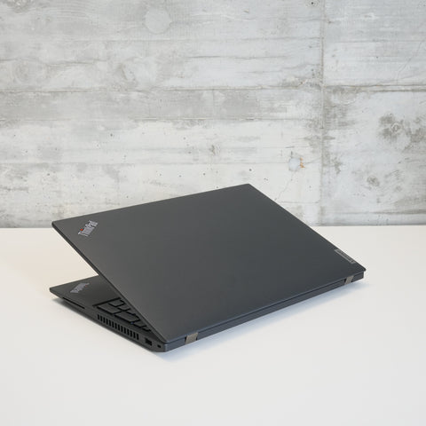 Lenovo ThinkPad T16 Gen 1 i7 32GB 512GB MX550