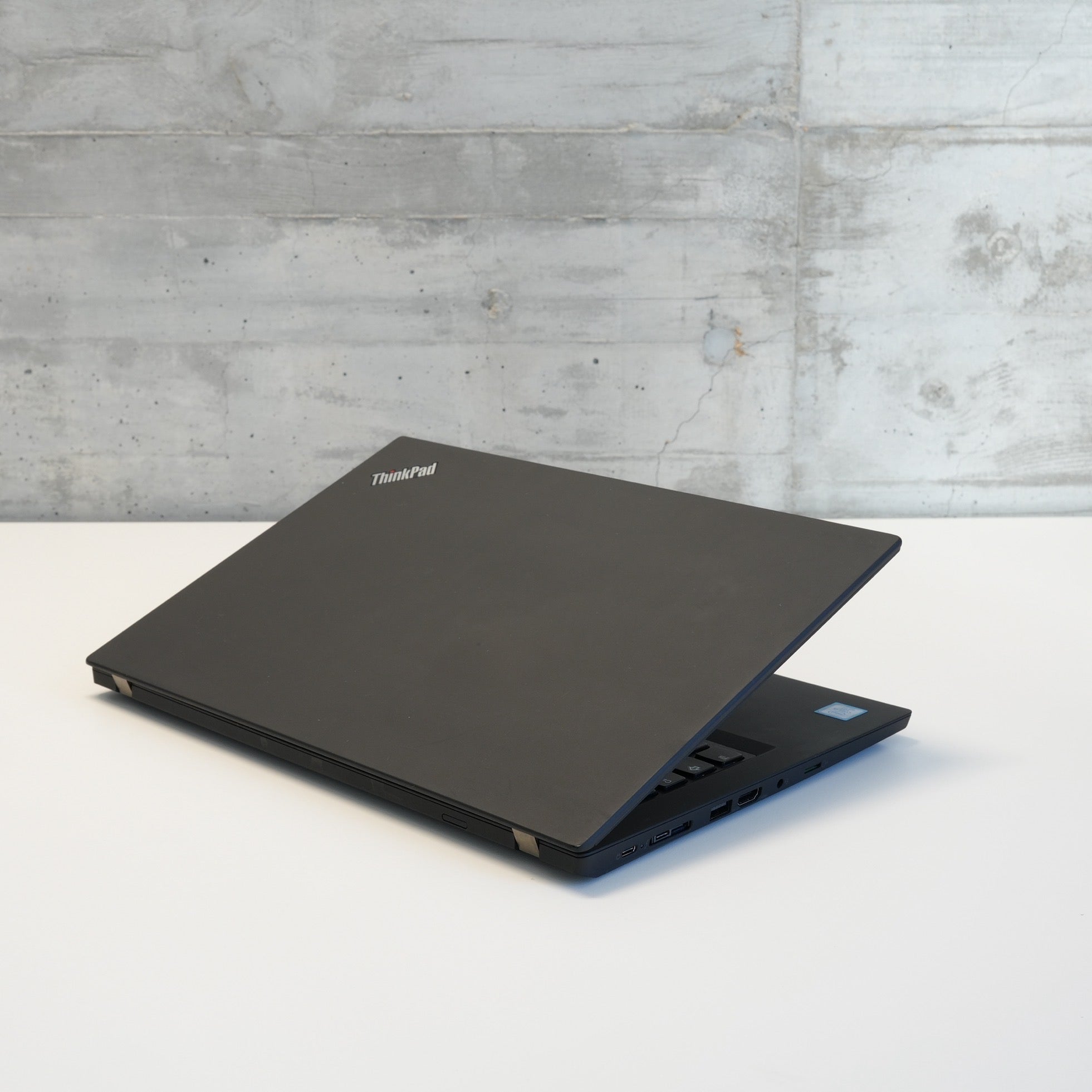 Jimis Hardware lenovo thinkpad t490 i5 8365u 16gb 256gb nvme generalüberholte Business Hardware