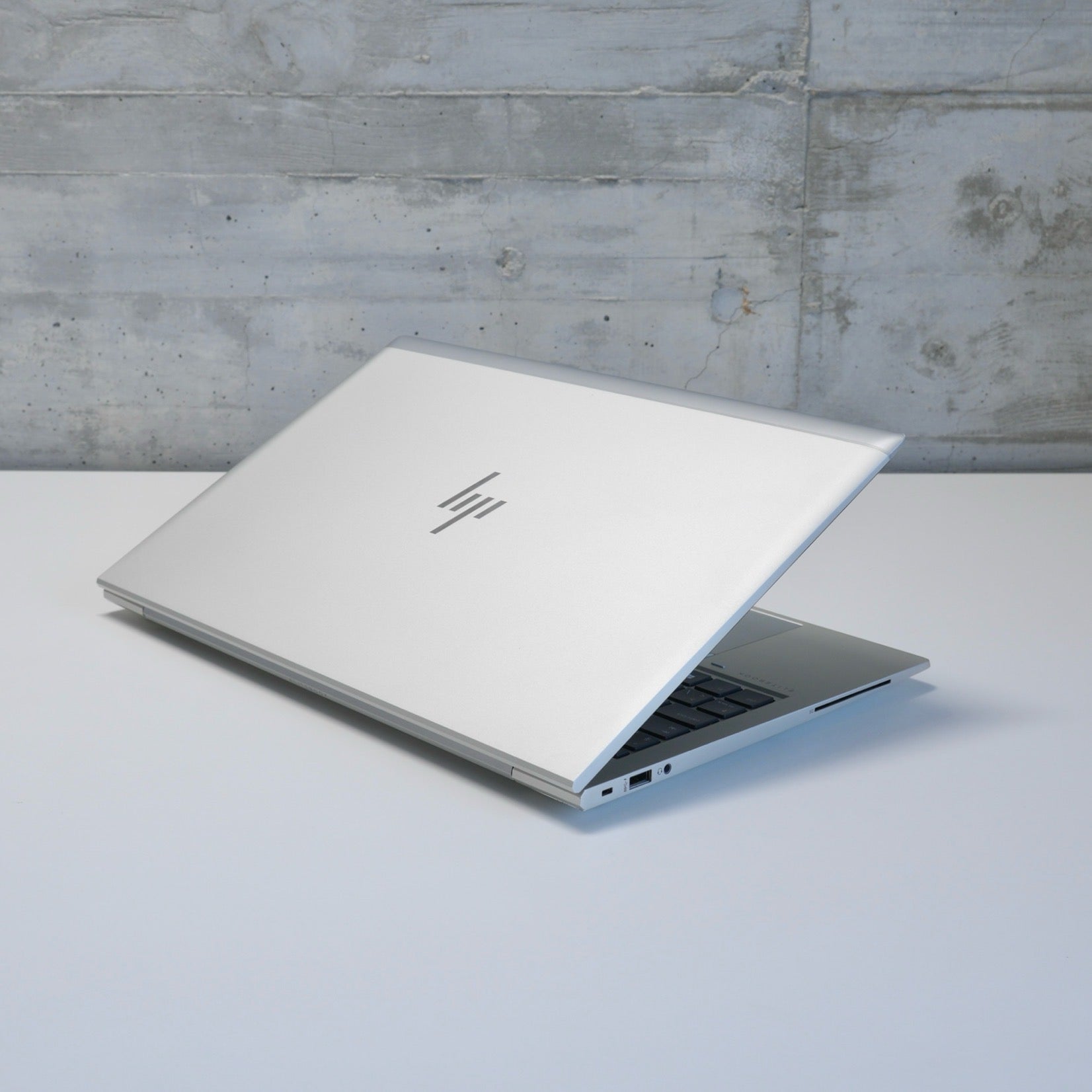 Jimis Hardware hp elitebook 850 g7 i7 10510u 16gb 512gb nvme generalüberholte Business Hardware