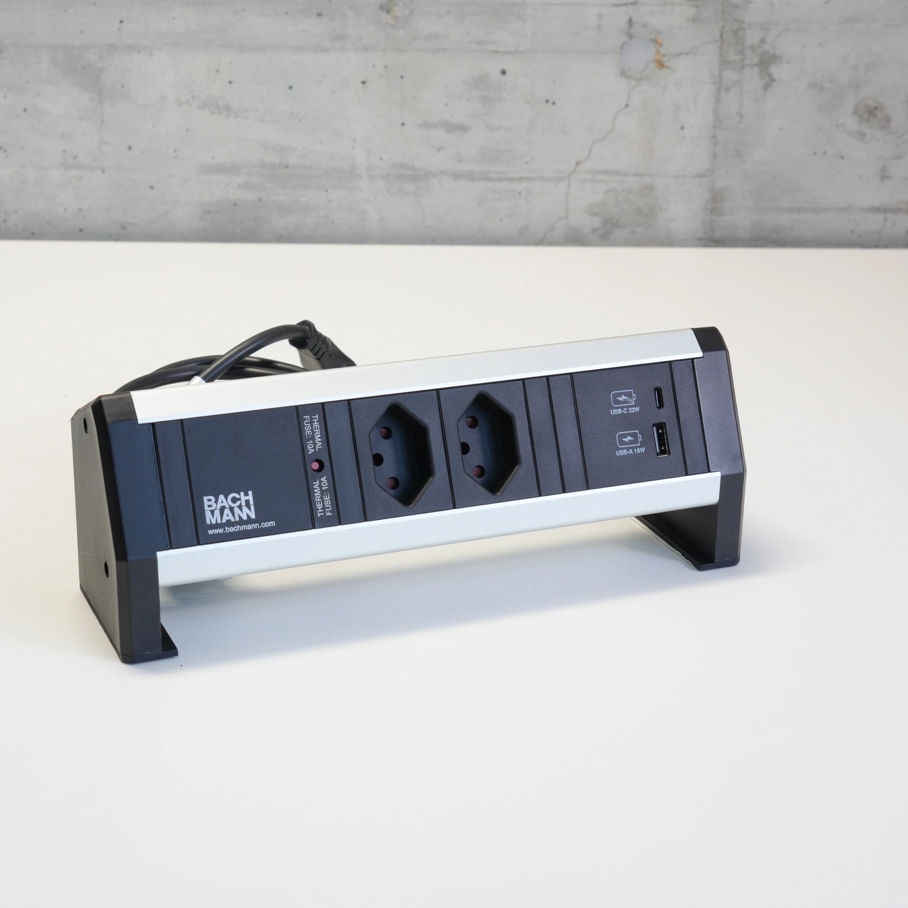 Jimis Hardware Bachmann Desk 2 generalüberholtes Business-Gerät