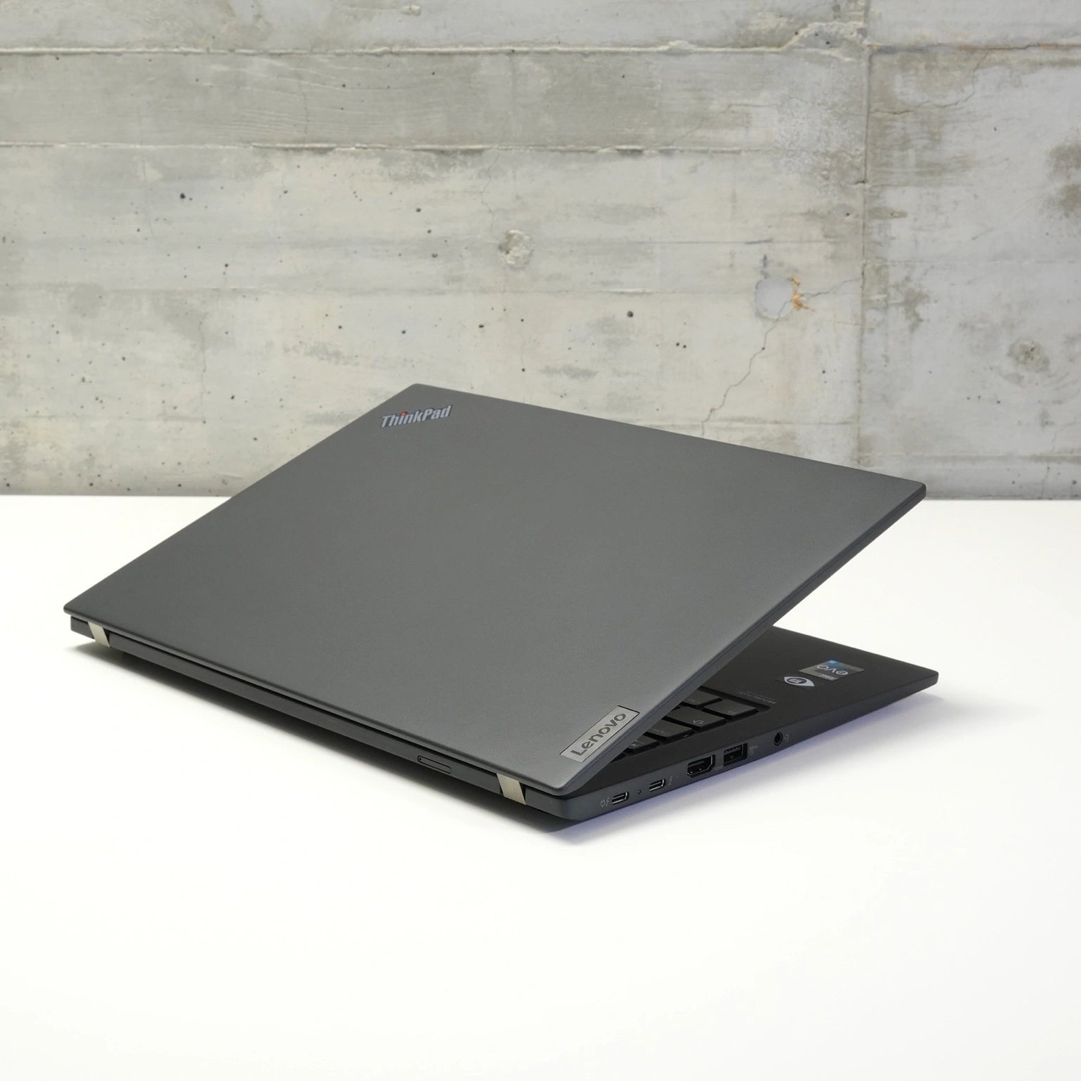 Jimis Hardware Lenovo ThinkPad T14s Gen 3 i5-1235U 16GB 512GB generalüberholtes Business-Gerät