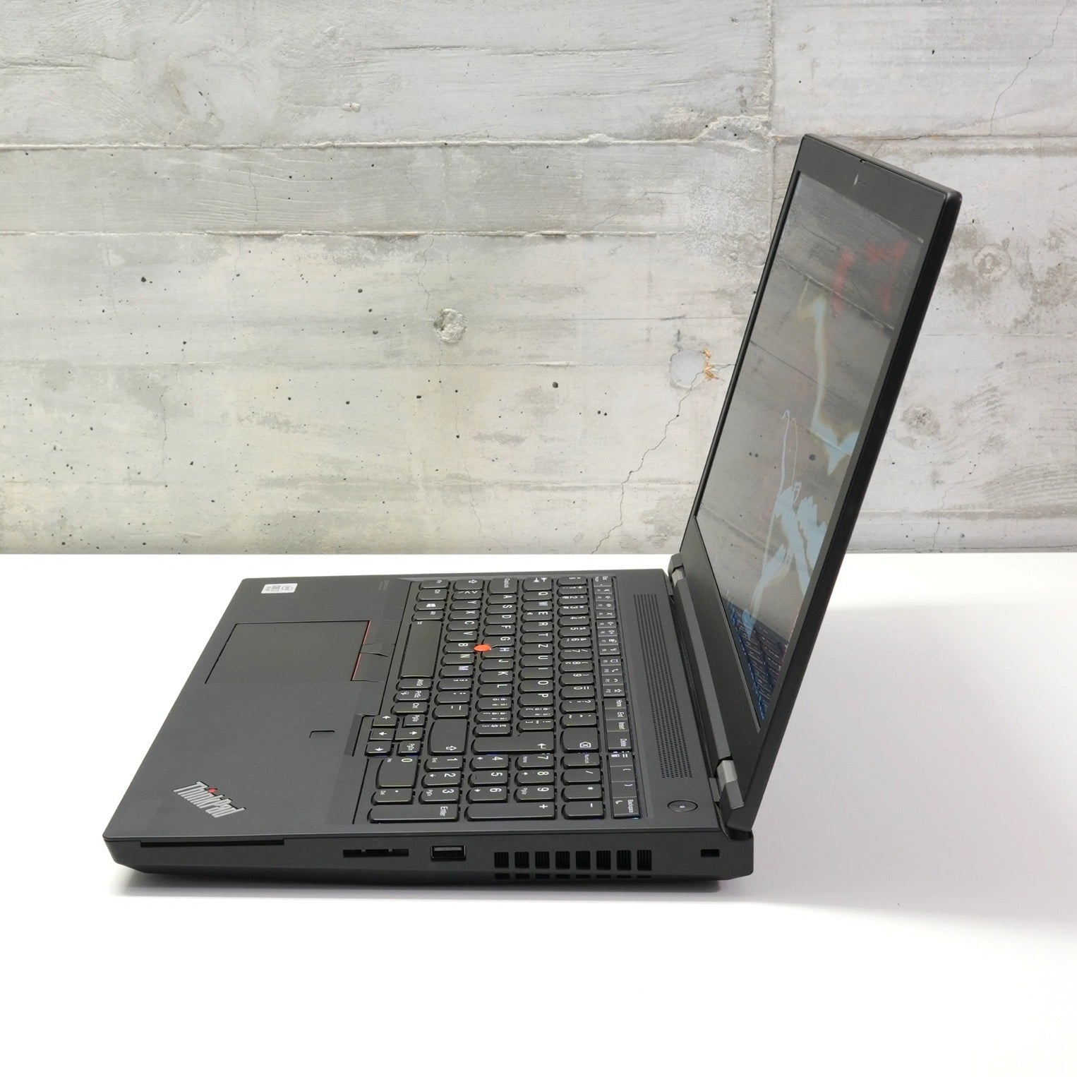 Lenovo ThinkPad P15 Gen 1 i7-10750H 32GB 512GB T1000 A-Grade Refurbished Mobile Workstation Schweiz