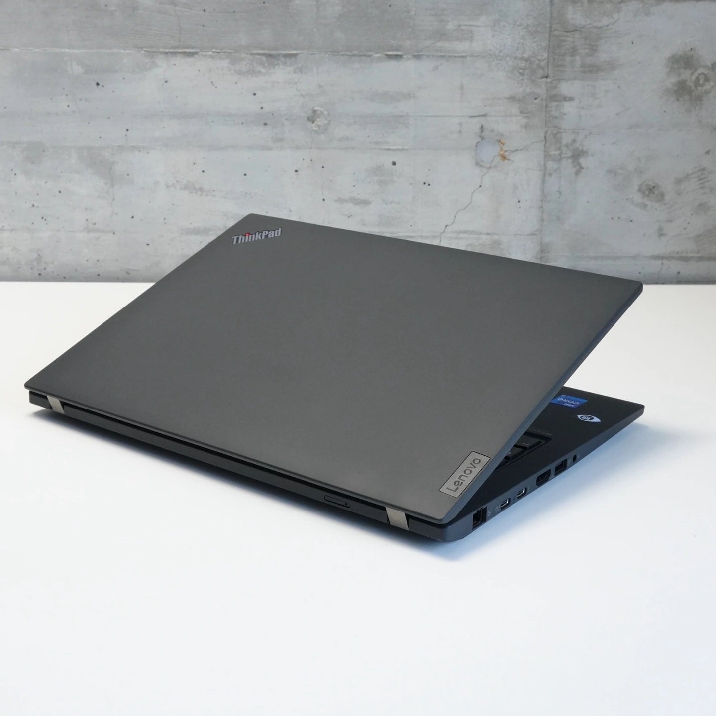 Lenovo ThinkPad T14 Gen 3 i7-1255U 16GB 512GB LTE A-Grade Refurbished Business Laptop Schweiz