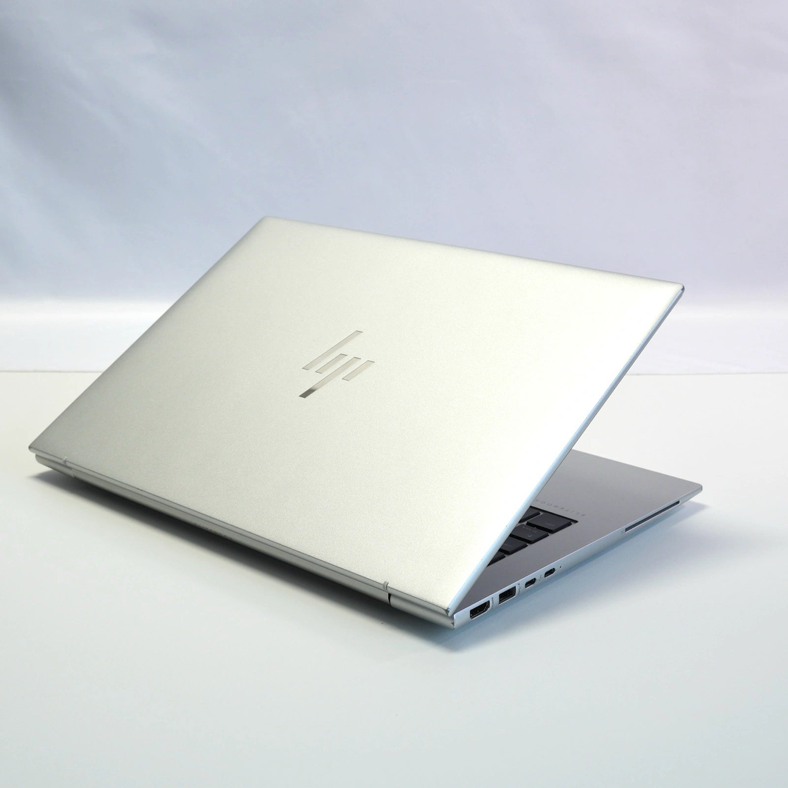 HP EliteBook 1040 G10 i7-1355U 32GB DDR5 512GB NVMe Refurbished Laptop Schweiz